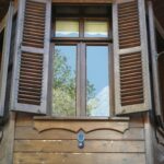 Tâmplăria din lemn stratificat: între eleganță și performanță